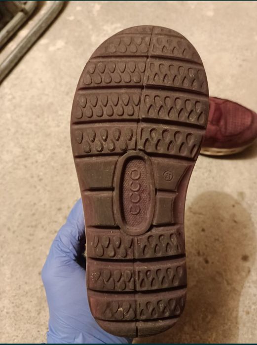 Adidași marca Ecco nr. 31