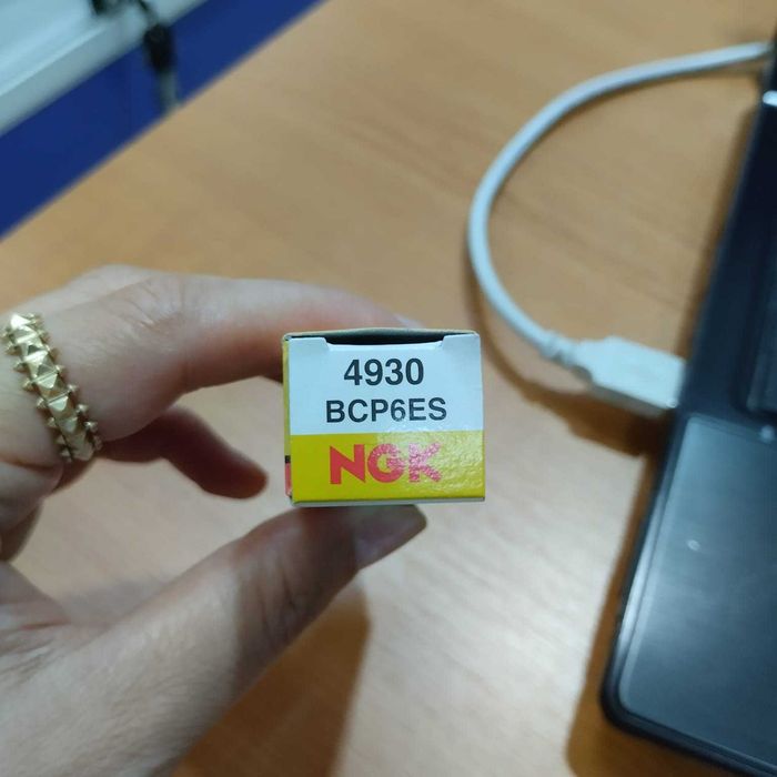 Свеча зажигания 4930 BCP6ES