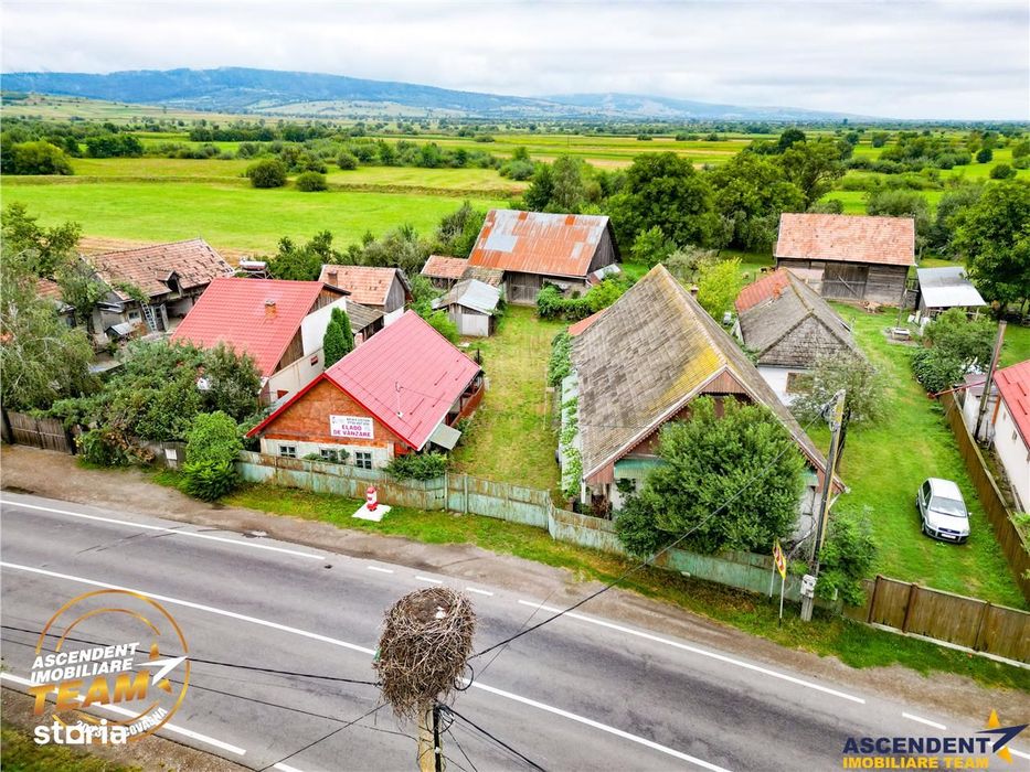 FILM! Domeniu de 1.660mp,cu doua case, atelier si anexe,Lemnia,Covasna