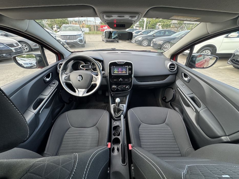 Renault Clio Limited 2016 Benzina 140000km