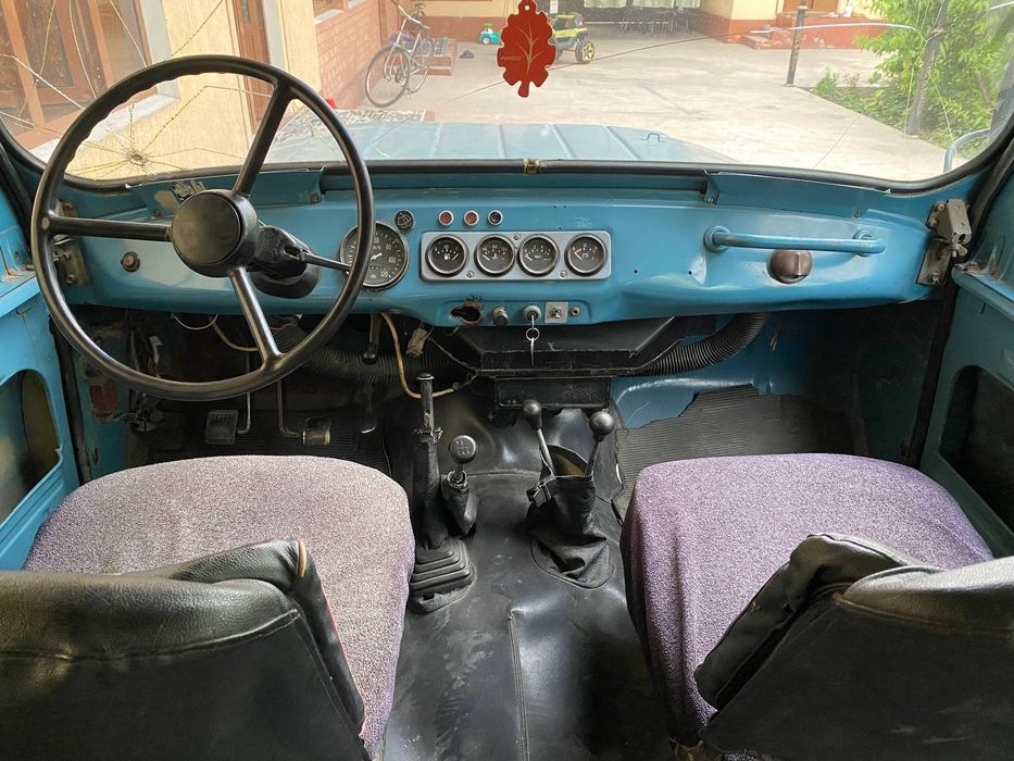 Uaz 4X4 mator karobka most 100% yaxshi