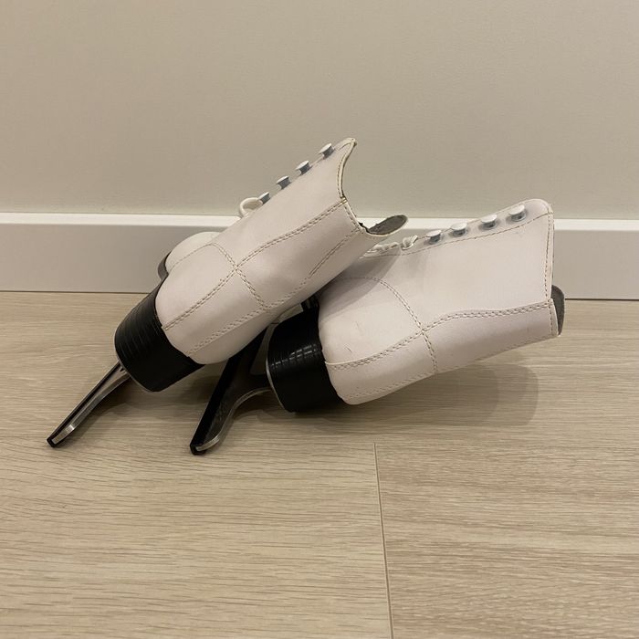 Женские фигурные коньки