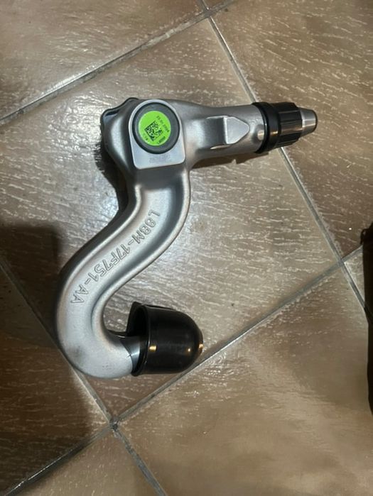 Теглич за Land Rover Defender