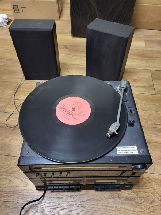 Продам проигрыватель