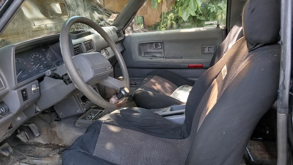Toyota 4-runner джип
