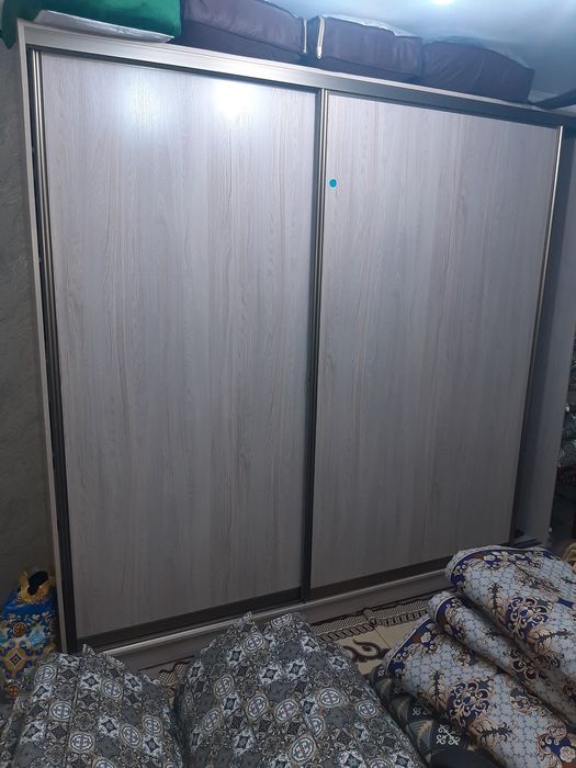 Продам шкаф выдвижной купе
