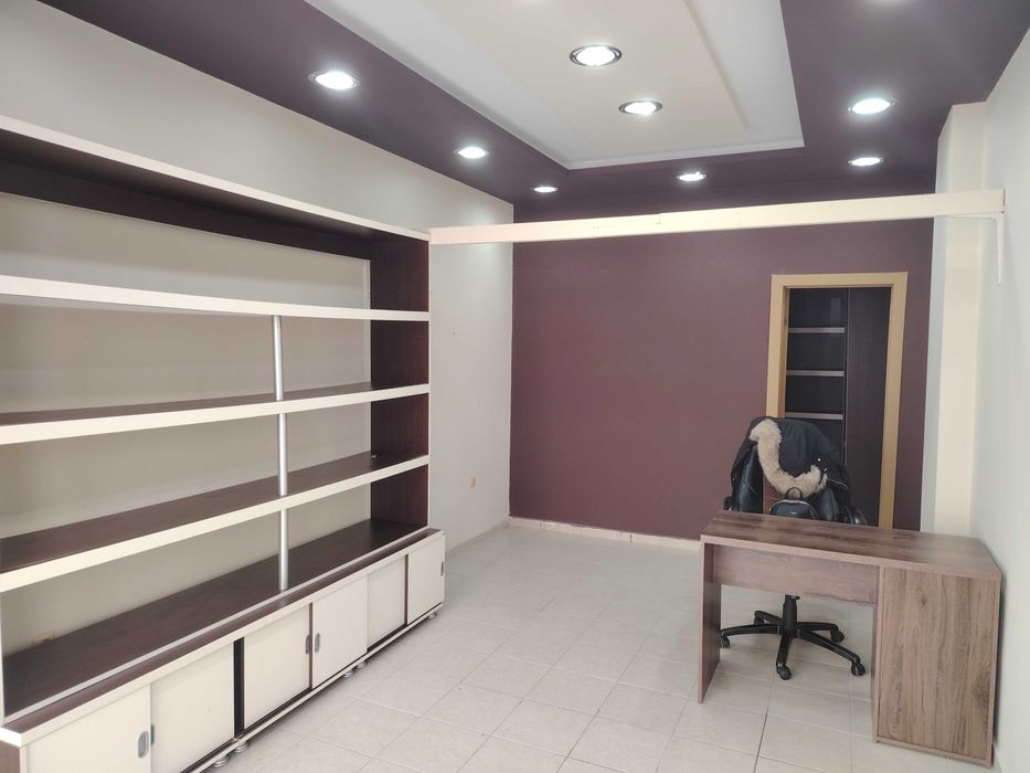 Отдава се помещение под наем