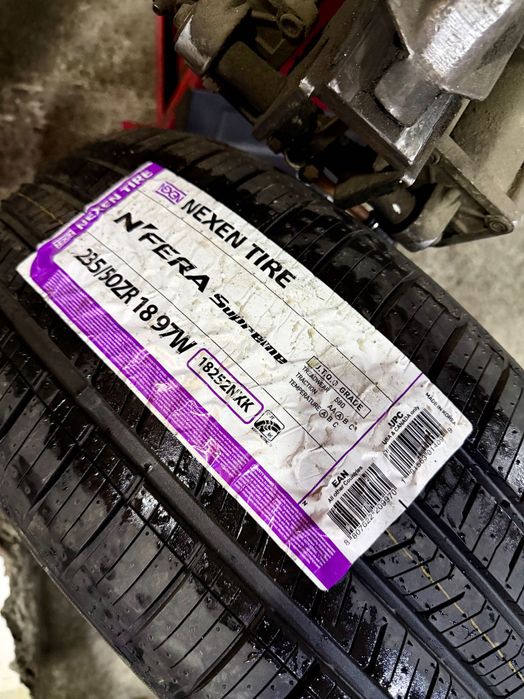 Chevrolet Tracker Red Line 2026.