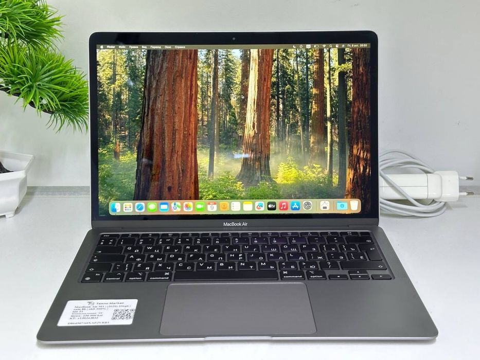 MacBook Air M1 / Akb 100% / Цп 21  RAM: 8 GB SSD: 256 GB(3)