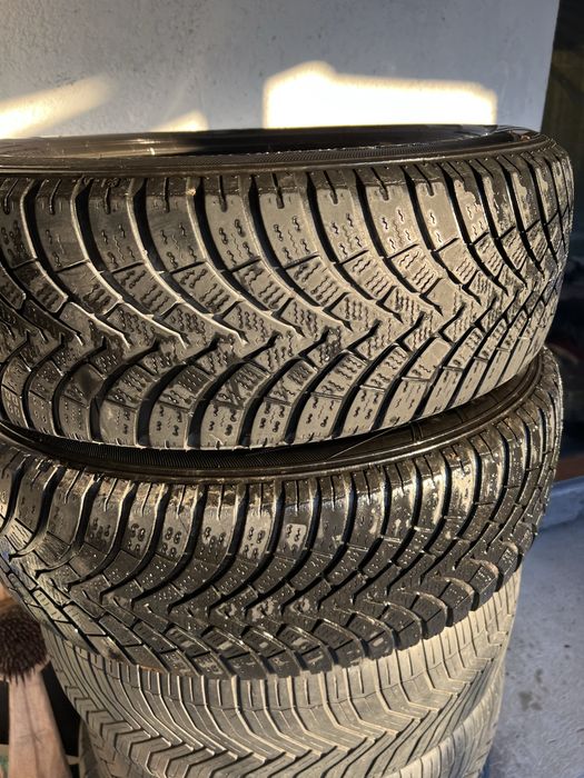 245 45 R19 Set 2 Anvelope Pirelli Sottozero3