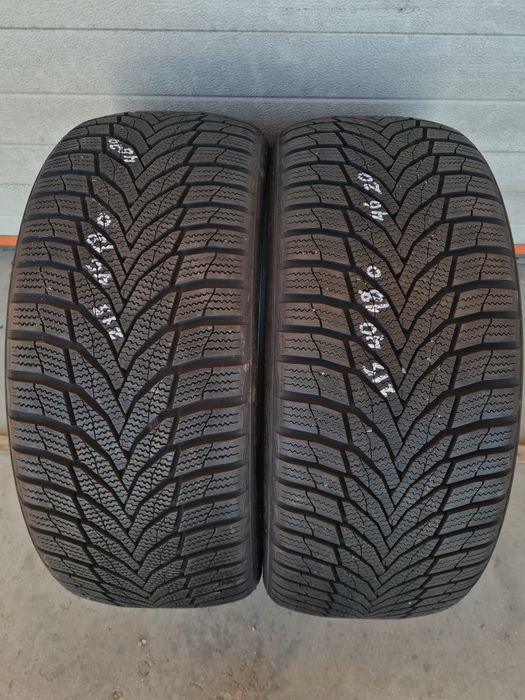 Зимни гуми 2 броя NEXEN WinGuard Sport2 215 40 R18 дот 4620