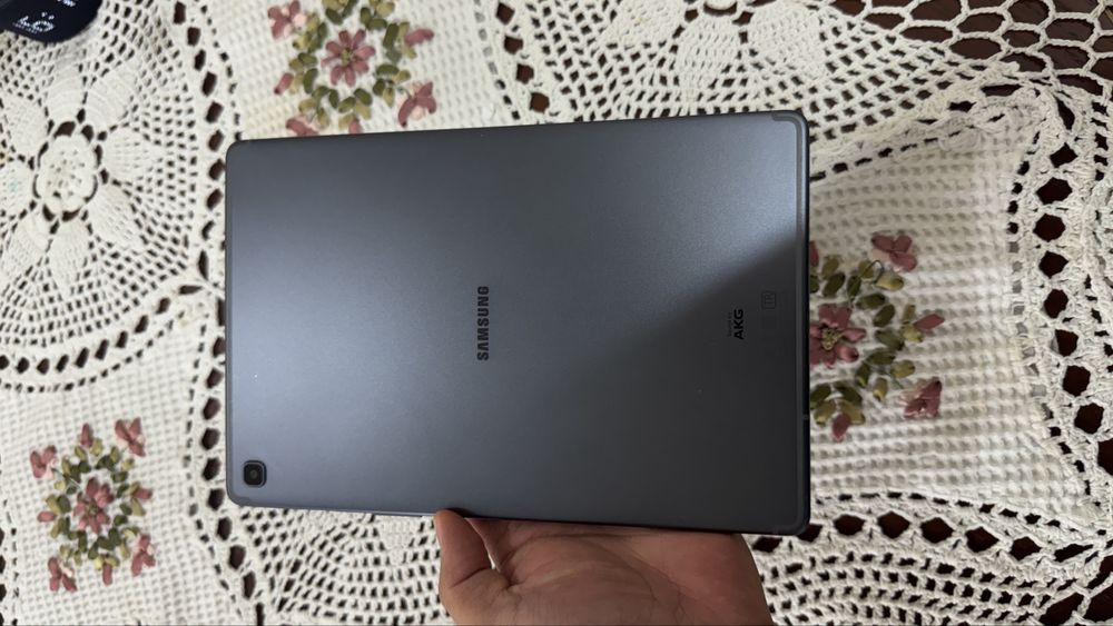Планшет Samsung Galaxy Tab S5e + чехол в подарок