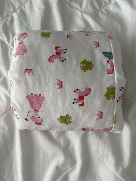 Възглавница за кърмене и против обръщане