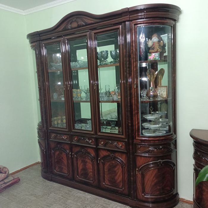 Продам гостиную мебель