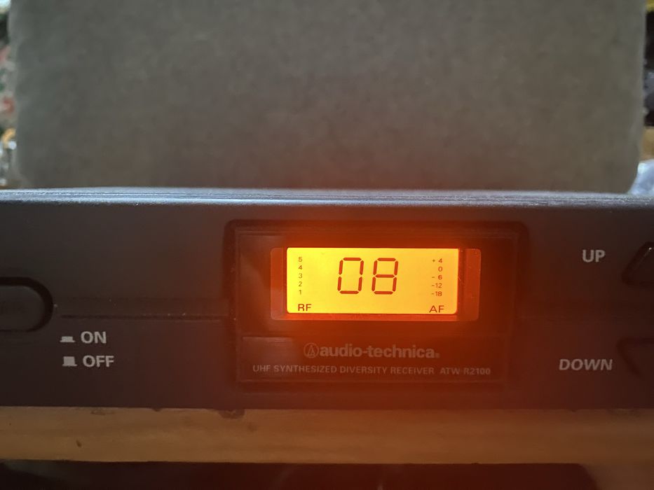 receiver audio-technica ATW-R2100