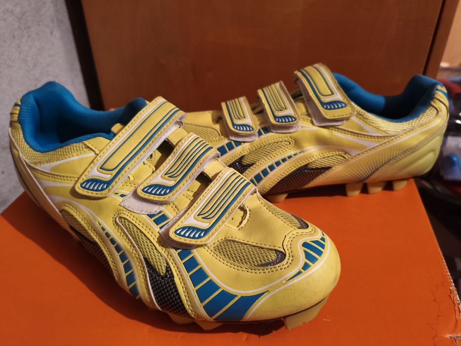 Pantofi ciclism spd