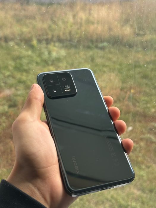Продам Xiaomi 13 Global идеал