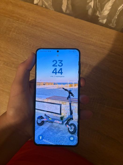 Telefon Samsung s 21 plus