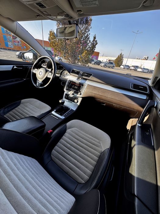 Volkswagen Passat B7 / 2012 / Euro 5 / 140 Cp / Highline