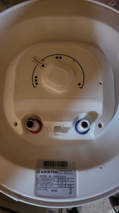 Бойлер ariston lydos r 80 v 3k eu 3000W