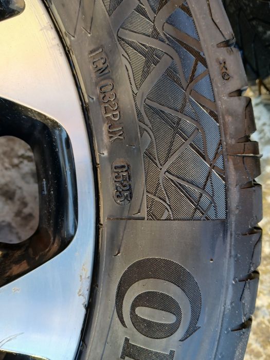 Jante Nissan Qashqai cu anvelope 215 55 18