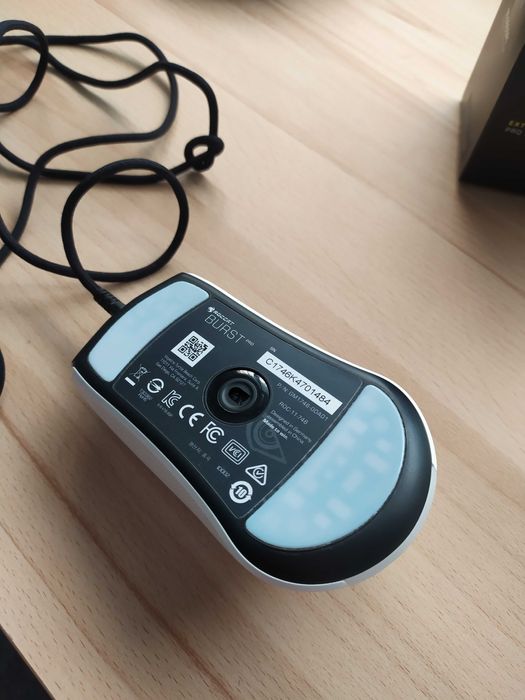 Мишка Roccat Burst Pro