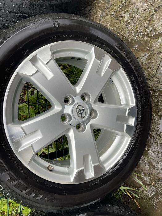 Jante  18 inci originale și cauciucuri made in Japan Toyota Rav4