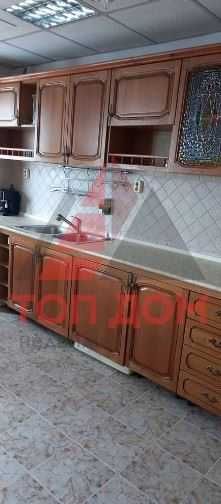 Дава се под наем Тристаен апартамент в Варна, ВИНС - 85 кв.м за 800 € - Снимка #2