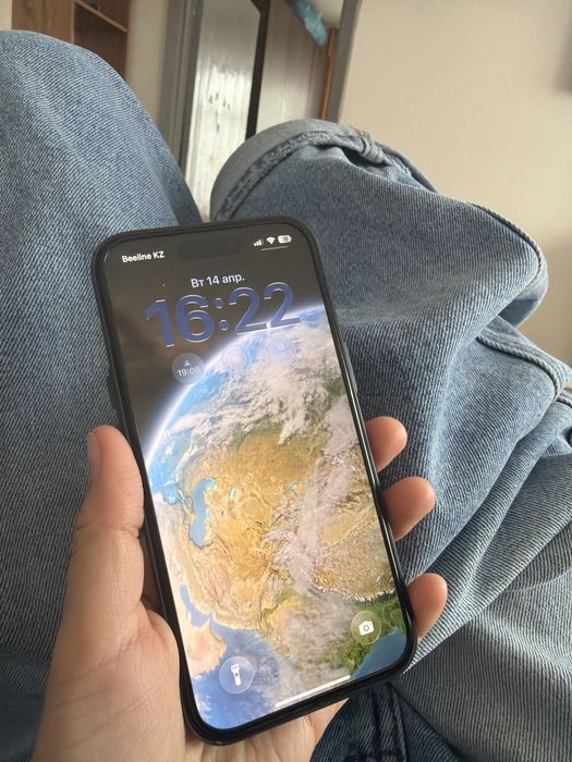 Продам айфон 15 черный