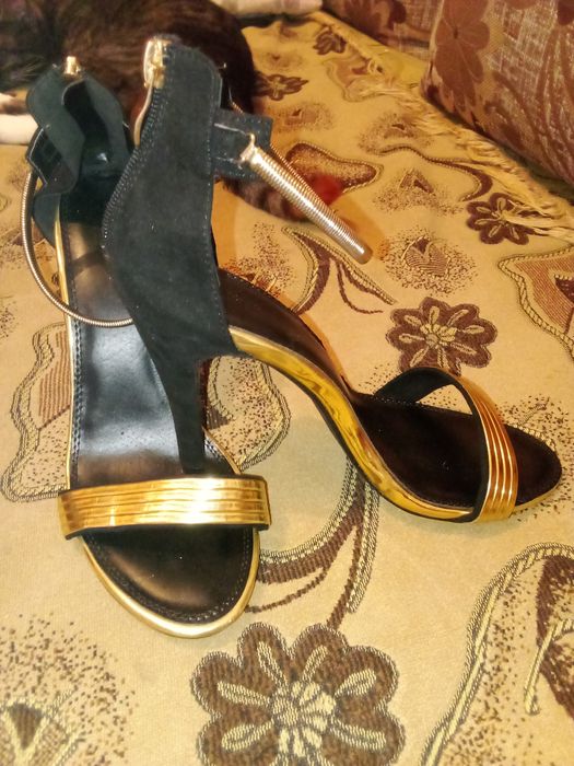 Продам Новые баса ножки