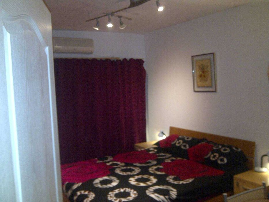 Inchiriez apartament cu 3 camere in regim hotelier