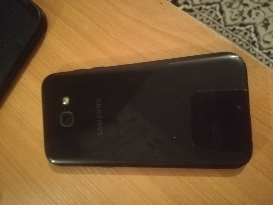 Продам  самсунг а 5