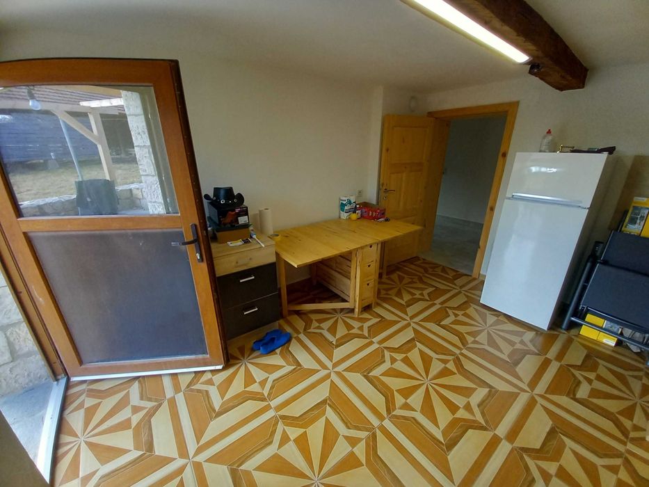 Дава се под наем Етаж от къща в Свищов - 62 кв.м за 255 € - Снимка #3