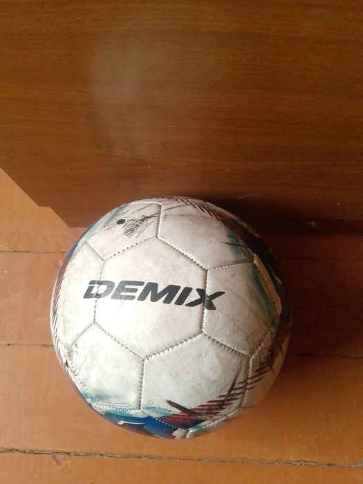 Продам Мяч DEMIX