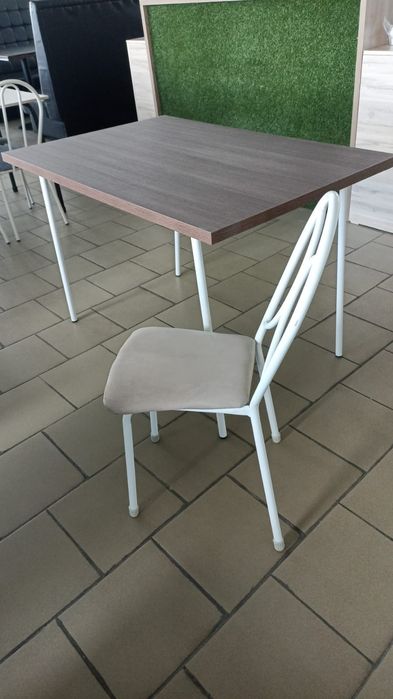 Продам стулья для кухни