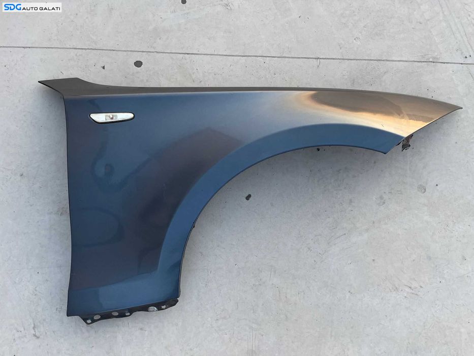 Aripa Dreapta Fata BMW Seria 1 E81 E82 E87 E88 2004 - 2013 Culoare Albastru [Z0186]