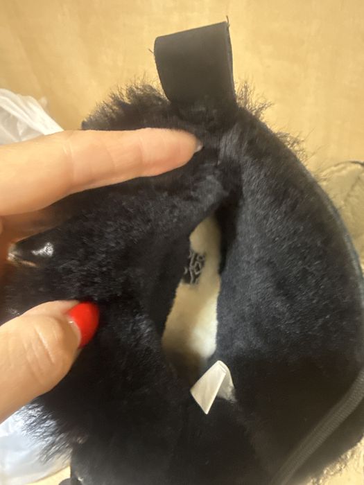 Женские  замшевые черные ботинки