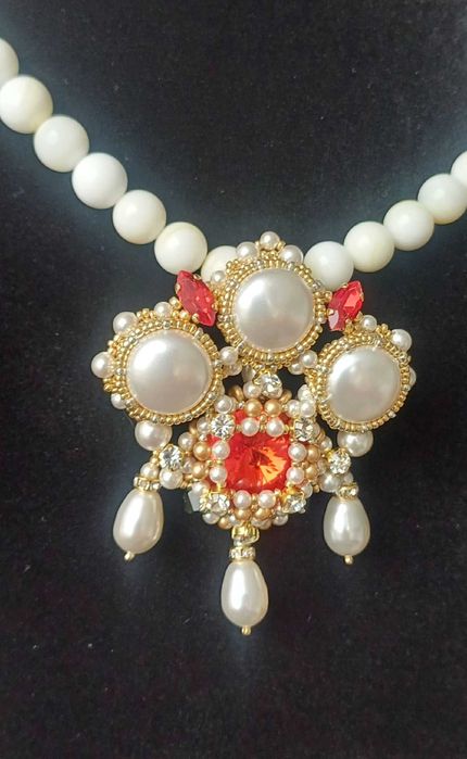 Ръчно изработено колие Венеция с цвят Light Siam