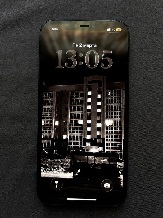 Iphone 12 в отличном состояний
