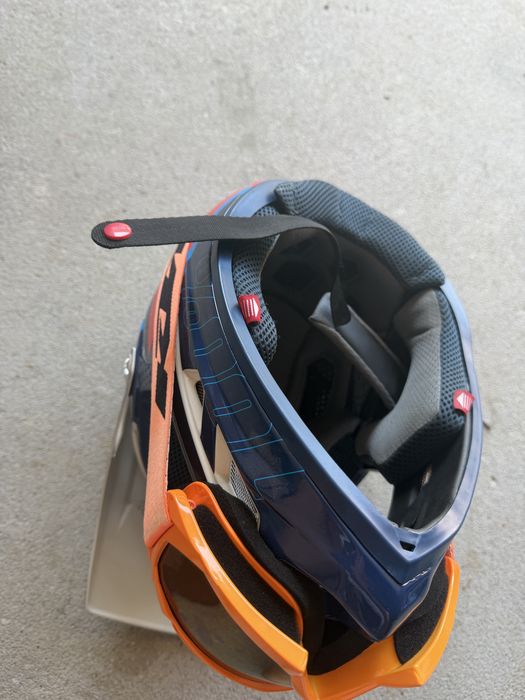 Casca full face 100 procent impreuna cu ochelari