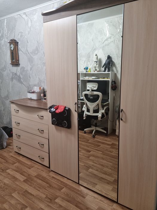 продам шкаф и комод