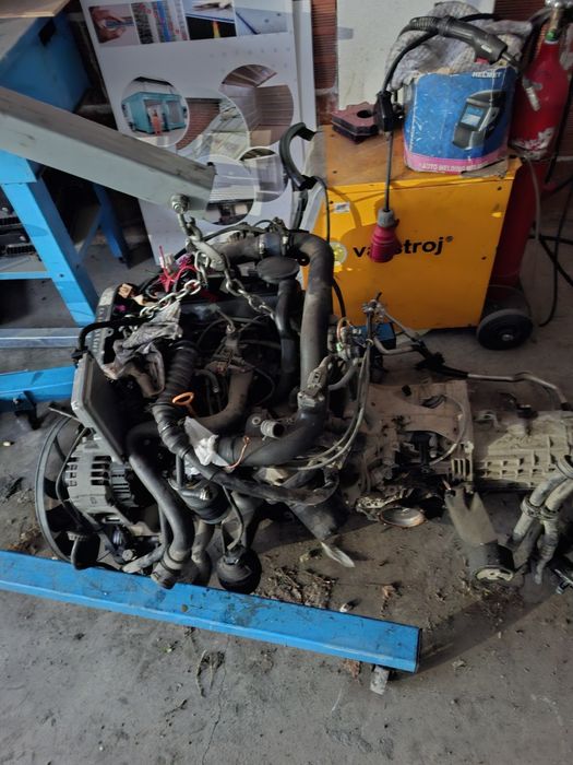 1.9 тди двигател + с.к.