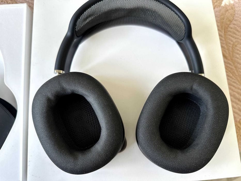Оригинални AirPods Max