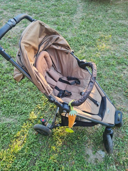 Детска сгъваема количка