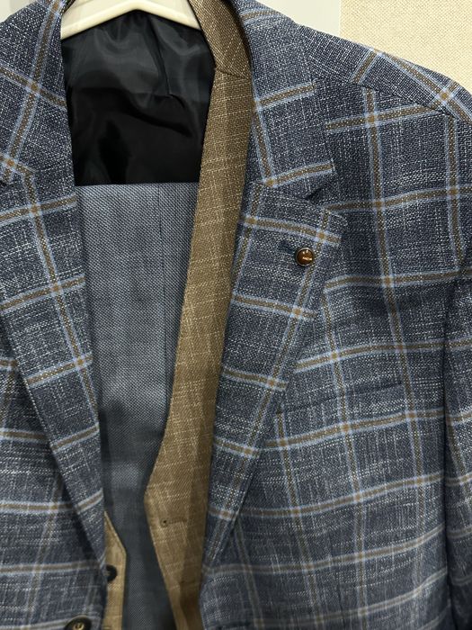 Мужской костюм тройка