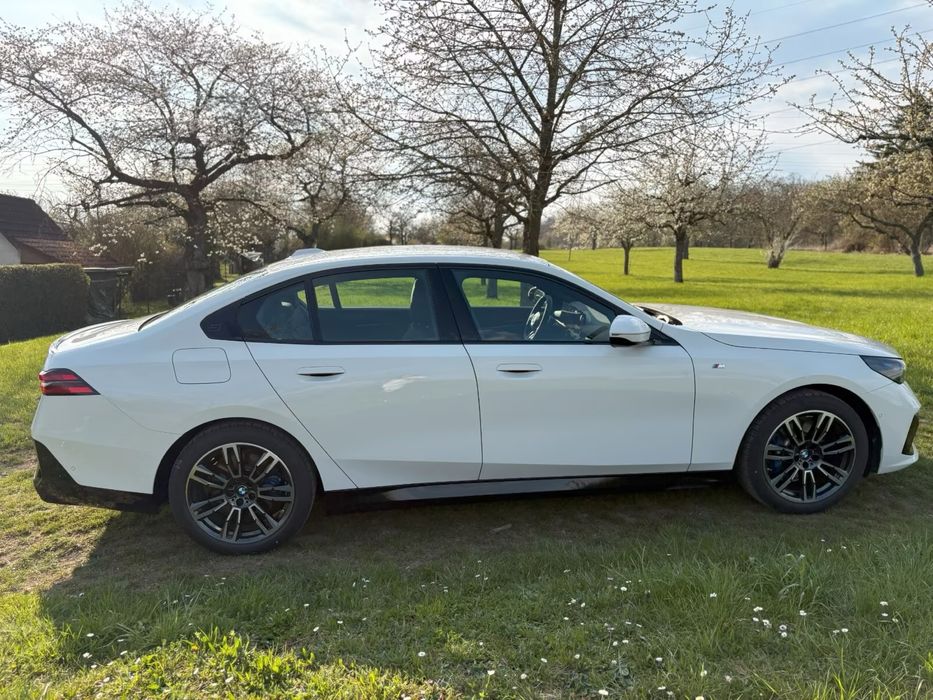 Dezmembrez BMW Seria 5 G60, G61 / i5 2.0 Diesel