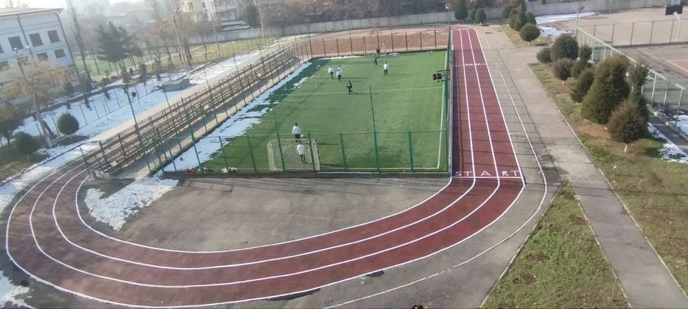 Bollalar oyingohi Yugurish yolagi uchun Quyma rezina .Rezinovy pokrita