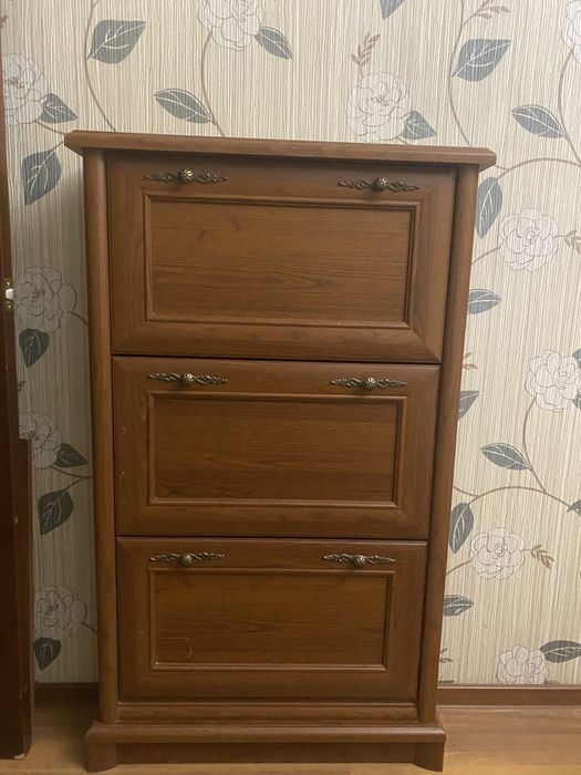 Обувница деревянная