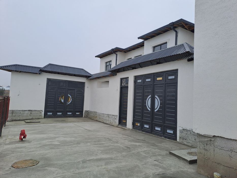 Сотилади 2 5 сутук котеж