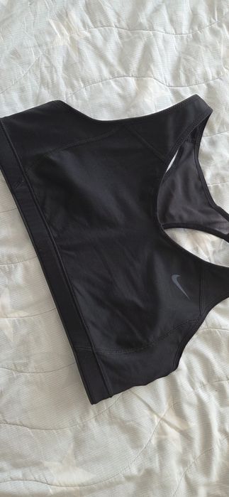 Дамско бюстие Nike